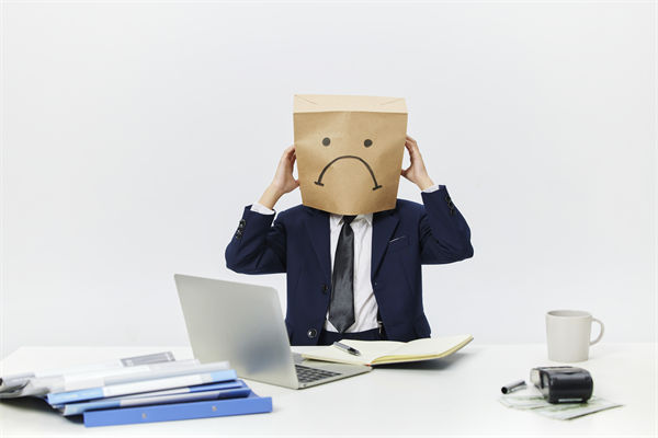 俄罗斯西伯利亚地区军事基地首次遭袭